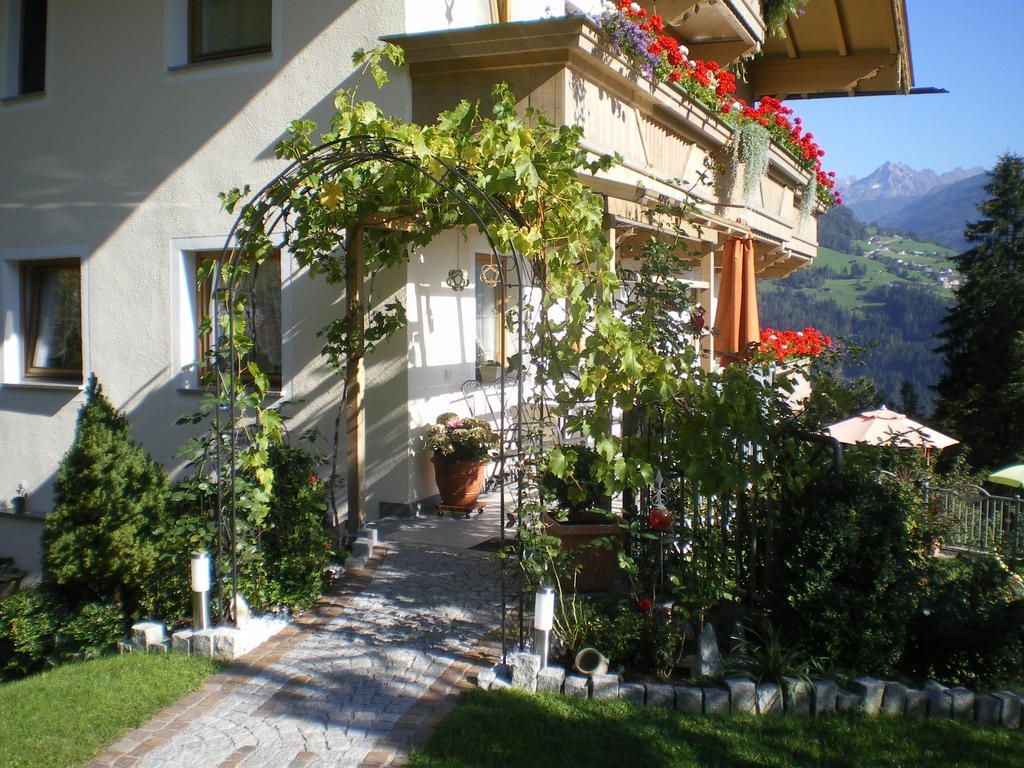 Neurauthof 호텔 Zellberg 외부 사진